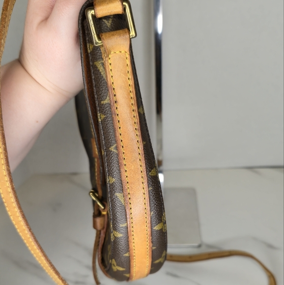 Louis Vuitton Chantilly Monogram Canvas Crossbody Bag Vintage MM - Picture 12 of 14